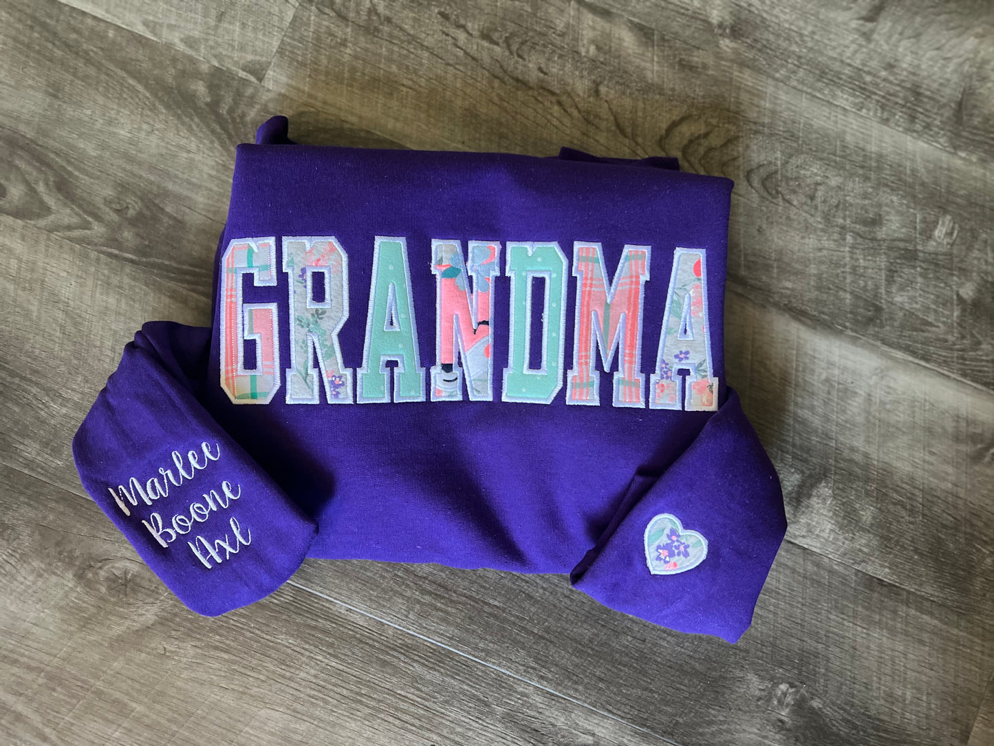 Mama Keepsake Sweatshirt | Bella Canvas Crewneck